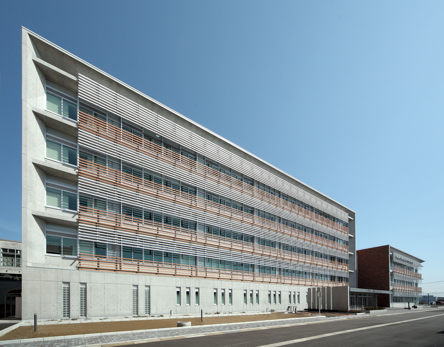 富山 国際 大学 付属 高等 学校